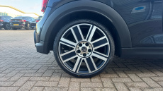 MINI Hatchback 2.0 Cooper S Exclusive Premium Plus 3dr Auto Petrol Hatchback